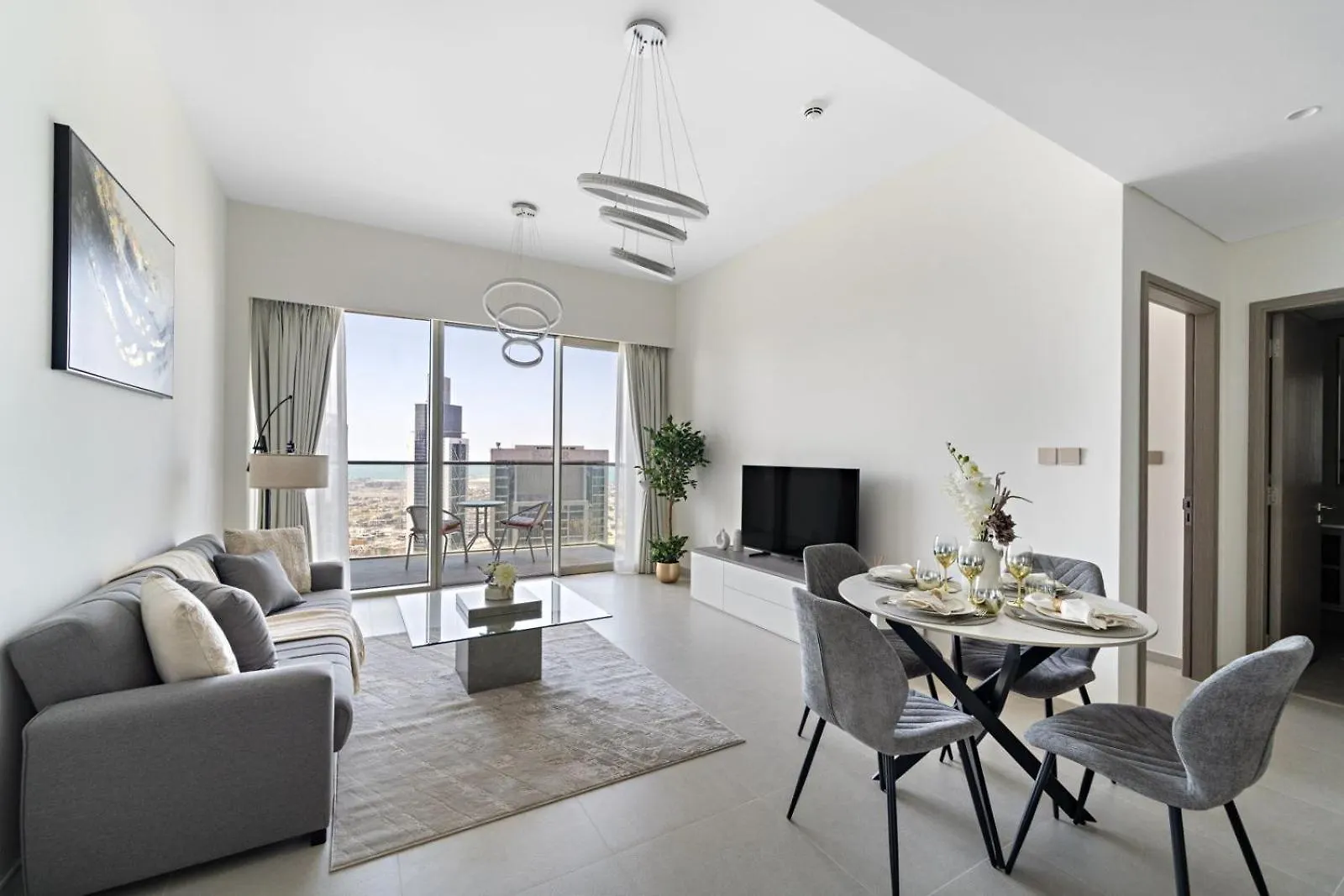 Luxury 1Br In Grande Downtown Apartment Dubai United Arab Emirates